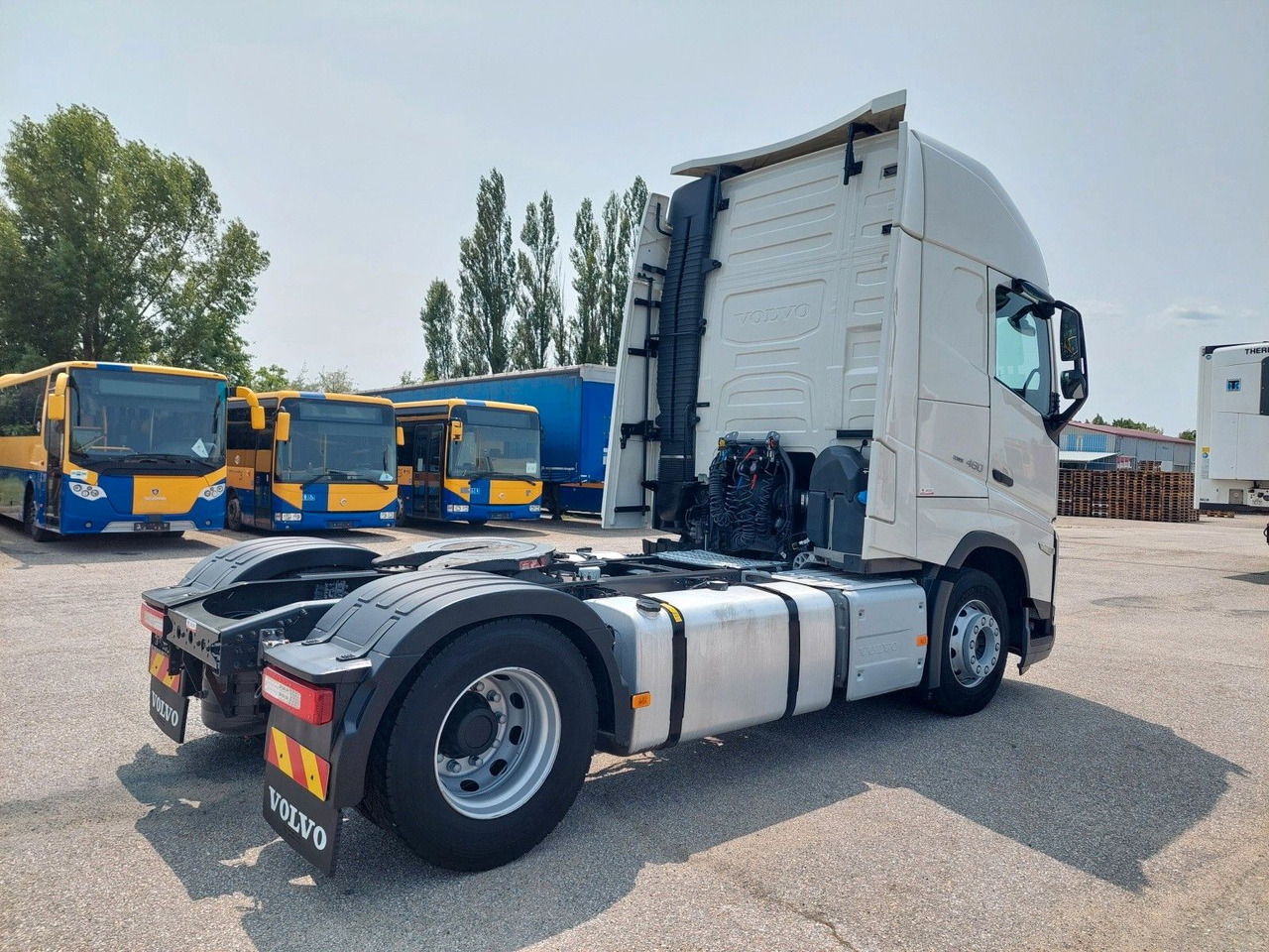 Volvo FH 13 Globetrotter XL 460 I-SAVE - Tractor unit: picture 4 Volvo FH 13 Globetrotter XL 460 I-SAVE - Tractor unit: picture 4