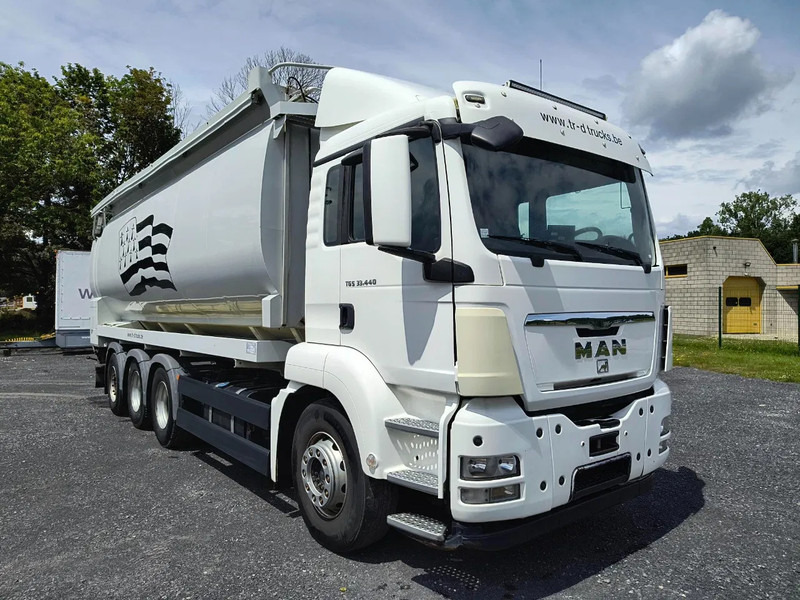 MAN TGS 33.440 ECOVRAC 8X4 - RETARDER - Tanker truck: picture 3 MAN TGS 33.440 ECOVRAC 8X4 - RETARDER - Tanker truck: picture 3