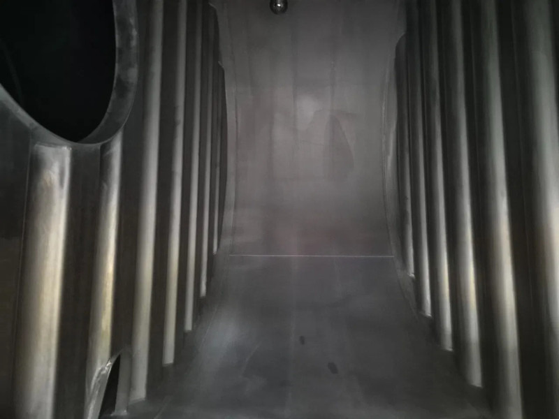 Tanker semi-trailer for transportation of milk Magyar 29000L INSULATED INOX TANK - 1 COMP - HYDRAULIC PUMP: picture 9 Tanker semi-trailer for transportation of milk Magyar 29000L INSULATED INOX TANK - 1 COMP - HYDRAULIC PUMP: picture 9