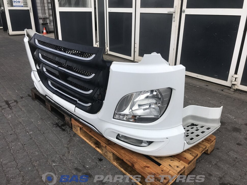 DAF CF Euro 6 Bumper DAF 1907076 - Bumper for Truck: picture 2 DAF CF Euro 6 Bumper DAF 1907076 - Bumper for Truck: picture 2