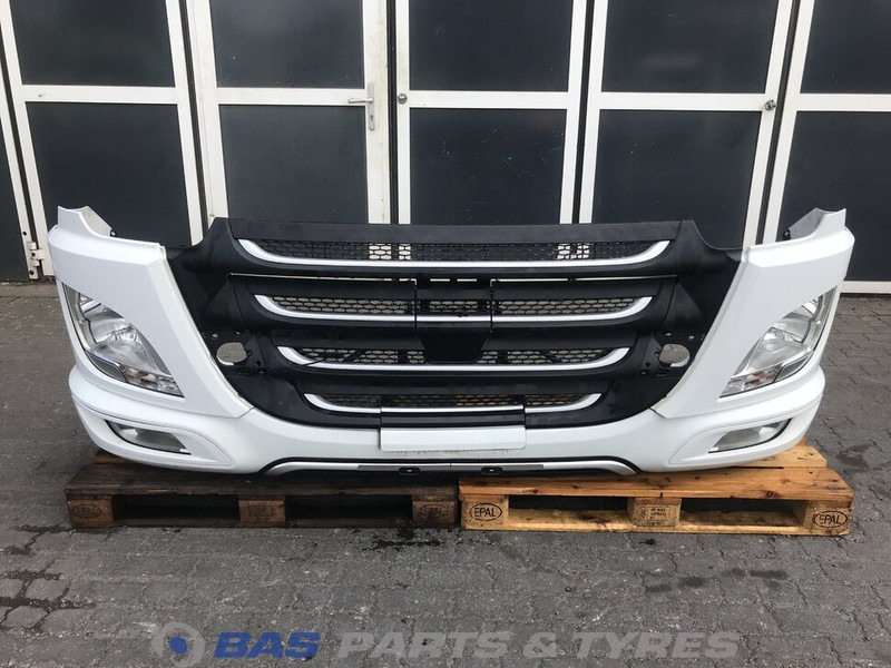 DAF CF Euro 6 Bumper DAF 1907076 - Bumper for Truck: picture 1 DAF CF Euro 6 Bumper DAF 1907076 - Bumper for Truck: picture 1