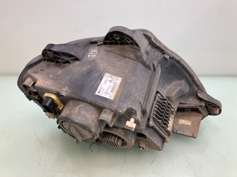 DAF - Headlight for Truck: picture 2 DAF - Headlight for Truck: picture 2