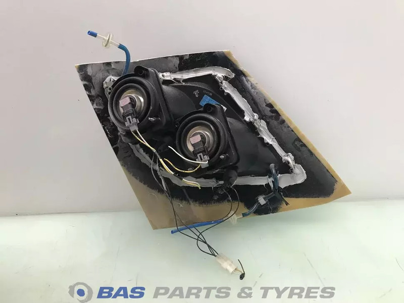 DAF XF106 Daklicht DAF 1682976 - Lights/ Lighting for Truck: picture 2 DAF XF106 Daklicht DAF 1682976 - Lights/ Lighting for Truck: picture 2