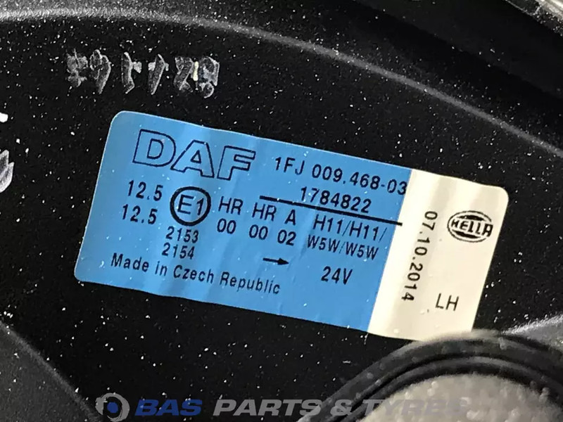 DAF XF106 Daklicht DAF 1682976 - Lights/ Lighting for Truck: picture 3 DAF XF106 Daklicht DAF 1682976 - Lights/ Lighting for Truck: picture 3