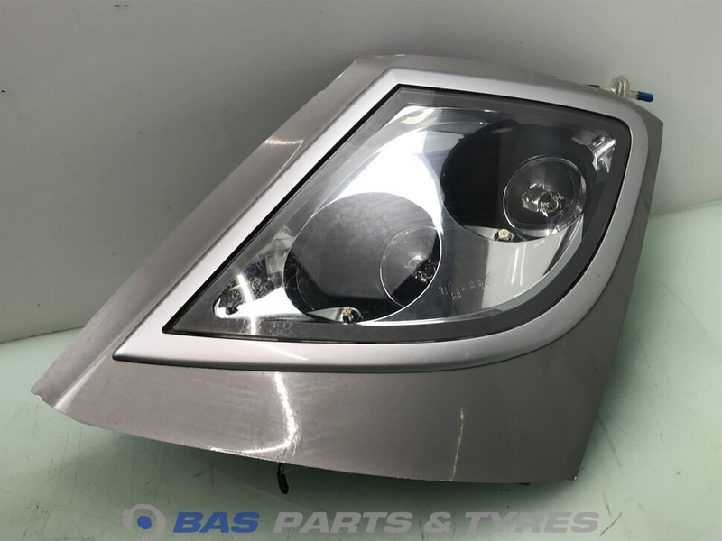 DAF XF106 Daklicht DAF 1682976 - Lights/ Lighting for Truck: picture 1 DAF XF106 Daklicht DAF 1682976 - Lights/ Lighting for Truck: picture 1