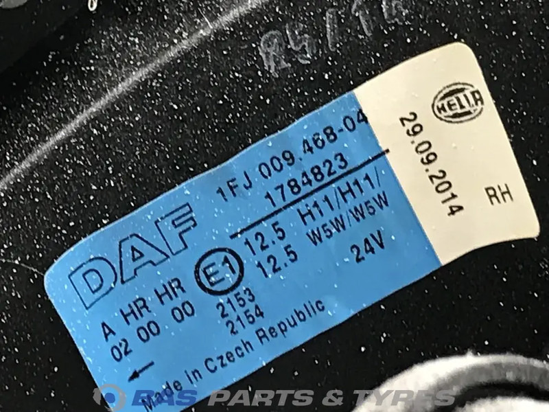 DAF XF106 Dakraam DAF 1682977 - Lights/ Lighting for Truck: picture 3 DAF XF106 Dakraam DAF 1682977 - Lights/ Lighting for Truck: picture 3