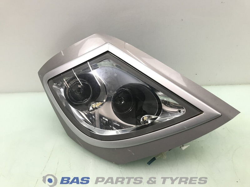 DAF XF106 Dakraam DAF 1682977 - Lights/ Lighting for Truck: picture 1 DAF XF106 Dakraam DAF 1682977 - Lights/ Lighting for Truck: picture 1