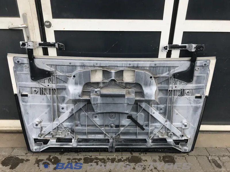 DAF XF106 - Grill for Truck: picture 2 DAF XF106 - Grill for Truck: picture 2