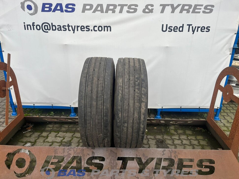 Firestone Firestone 315/70R22.5 FS422+ 154/150 M+S 3PMSF gebruikte set - Tire for Truck: picture 1 Firestone Firestone 315/70R22.5 FS422+ 154/150 M+S 3PMSF gebruikte set - Tire for Truck: picture 1