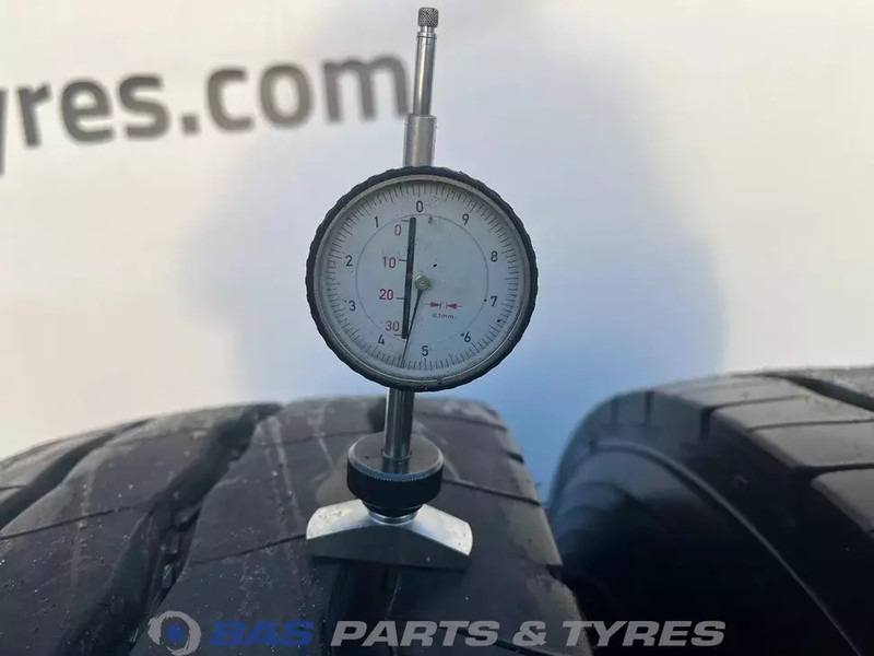 Goodyear Goodyear 13R22.5 OMNITRAC S 156/150 K M+S 3PMSF gebruikte set - Tire for Truck: picture 3 Goodyear Goodyear 13R22.5 OMNITRAC S 156/150 K M+S 3PMSF gebruikte set - Tire for Truck: picture 3