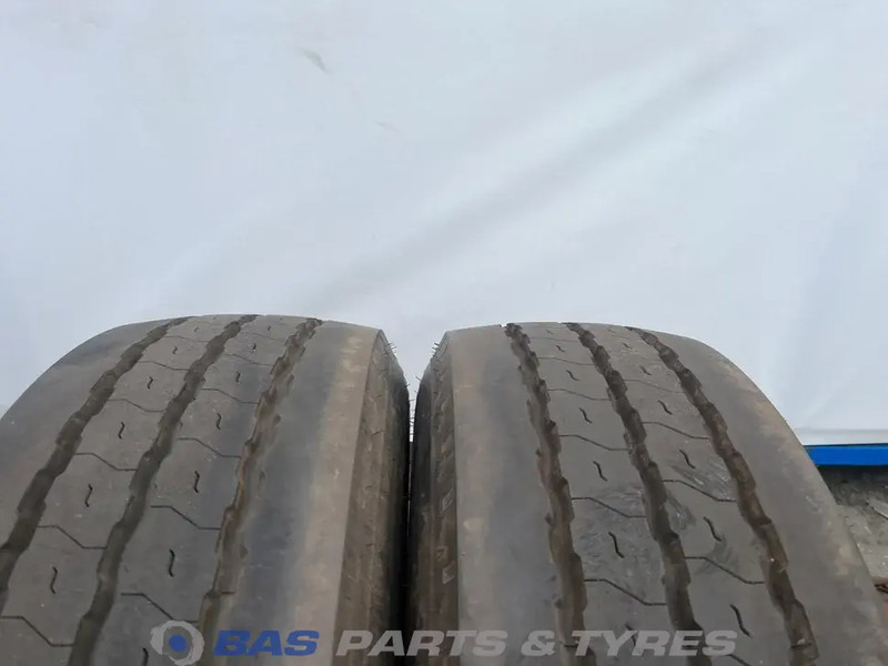 Goodyear - Tire for Truck: picture 2 Goodyear - Tire for Truck: picture 2