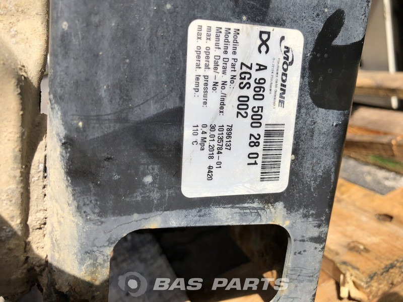 Mercedes-Benz Actros MP4 - Radiator for Truck: picture 4 Mercedes-Benz Actros MP4 - Radiator for Truck: picture 4