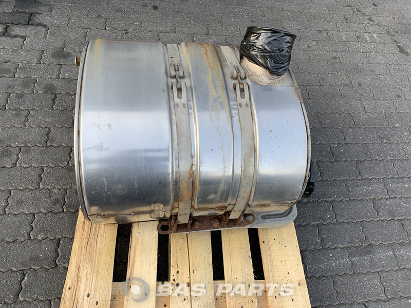 Renault PREMIUM Uitlaatdemper Renault kwaliteit 7420894957 - Muffler for Truck: picture 3 Renault PREMIUM Uitlaatdemper Renault kwaliteit 7420894957 - Muffler for Truck: picture 3