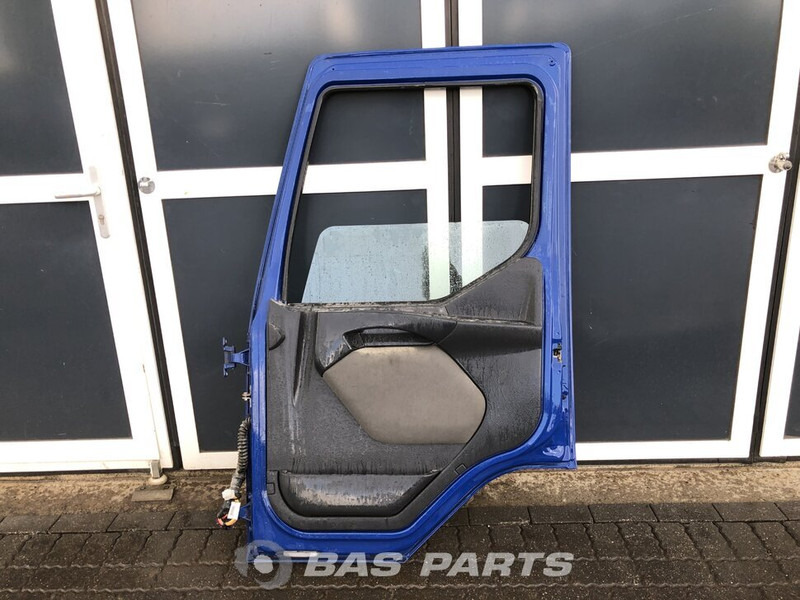 Renault Premium Euro 4-5 Portier Rechts Renault 7420832787 - Door and parts for Truck: picture 2 Renault Premium Euro 4-5 Portier Rechts Renault 7420832787 - Door and parts for Truck: picture 2