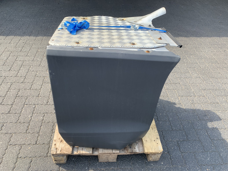 Scania - Muffler/ Exhaust system for Truck: picture 1 Scania - Muffler/ Exhaust system for Truck: picture 1