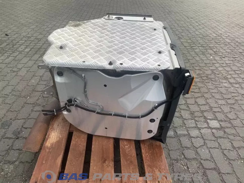 Scania Uitlaatdemper Scania 2521072 - Muffler/ Exhaust system for Truck: picture 4 Scania Uitlaatdemper Scania 2521072 - Muffler/ Exhaust system for Truck: picture 4