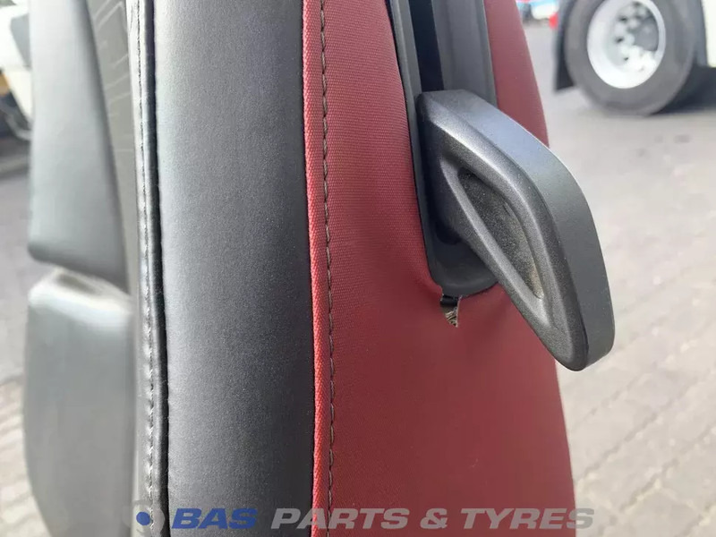Volvo FH4 Bijrijdersstoel Volvo 82201655 - Seat for Truck: picture 5 Volvo FH4 Bijrijdersstoel Volvo 82201655 - Seat for Truck: picture 5