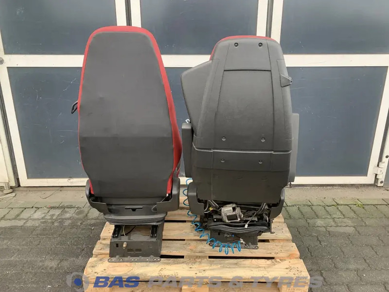 Volvo FH4 Stoelen set Volvo 84160057 - Seat for Truck: picture 3 Volvo FH4 Stoelen set Volvo 84160057 - Seat for Truck: picture 3