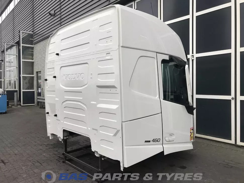 Volvo FH4 Volvo Globetrotter L2H2 82219166 - Cab and interior for Truck: picture 4 Volvo FH4 Volvo Globetrotter L2H2 82219166 - Cab and interior for Truck: picture 4