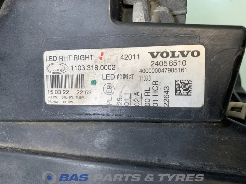Volvo FH4B Koplamp Rechts 23752671 - Headlight for Truck: picture 3 Volvo FH4B Koplamp Rechts 23752671 - Headlight for Truck: picture 3