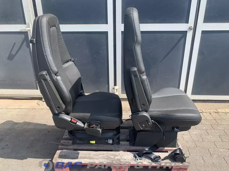 Volvo FH4B Stoelen set Volvo 23766365 - Seat for Truck: picture 4 Volvo FH4B Stoelen set Volvo 23766365 - Seat for Truck: picture 4