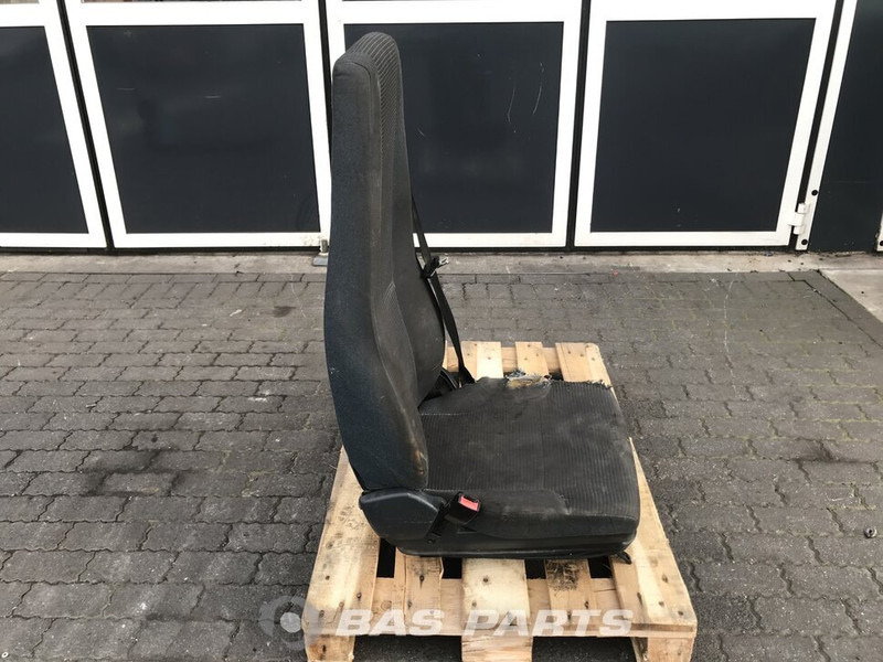 Volvo FL Bestuurdersstoel Volvo 20862618 - Seat for Truck: picture 2 Volvo FL Bestuurdersstoel Volvo 20862618 - Seat for Truck: picture 2