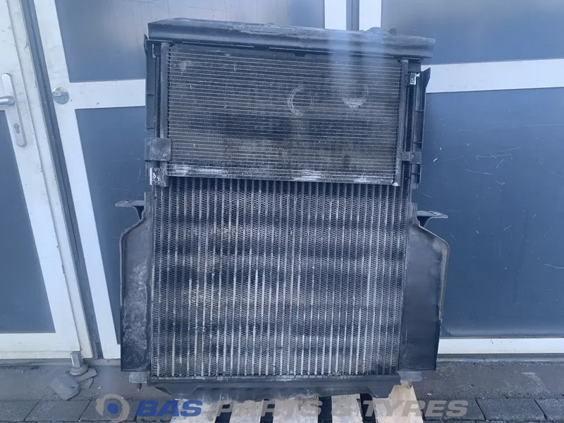 Volvo FM2 Koelerpakket Volvo D12D 340 20460178 - Radiator for Truck: picture 2 Volvo FM2 Koelerpakket Volvo D12D 340 20460178 - Radiator for Truck: picture 2