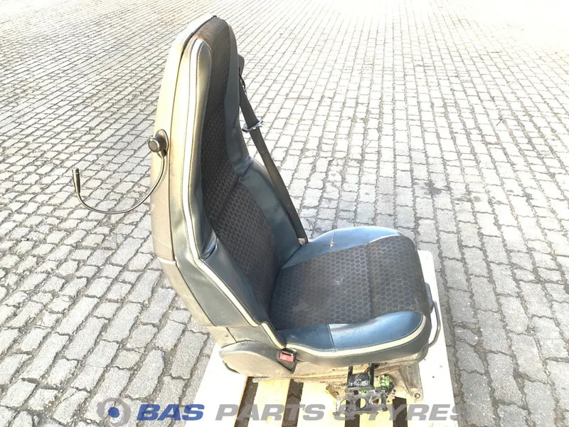 Volvo FM3 Bestuurdersstoel Volvo 21139478 - Seat for Truck: picture 2 Volvo FM3 Bestuurdersstoel Volvo 21139478 - Seat for Truck: picture 2