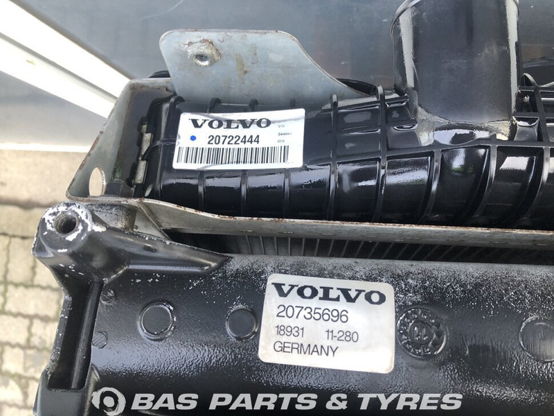 Volvo FM3 Koelerpakket Volvo D11C 330 85000016 - Radiator for Truck: picture 3 Volvo FM3 Koelerpakket Volvo D11C 330 85000016 - Radiator for Truck: picture 3