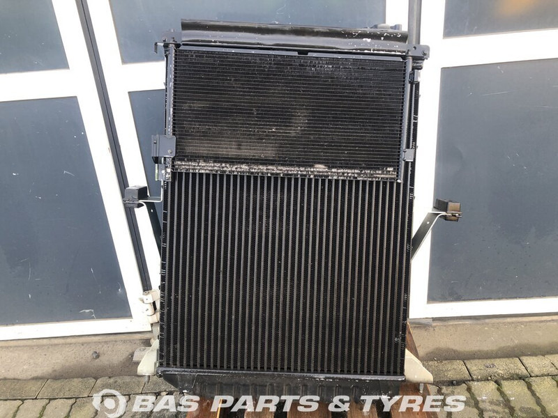 Volvo FM3 Koelerpakket Volvo D11C 330 85000016 - Radiator for Truck: picture 2 Volvo FM3 Koelerpakket Volvo D11C 330 85000016 - Radiator for Truck: picture 2