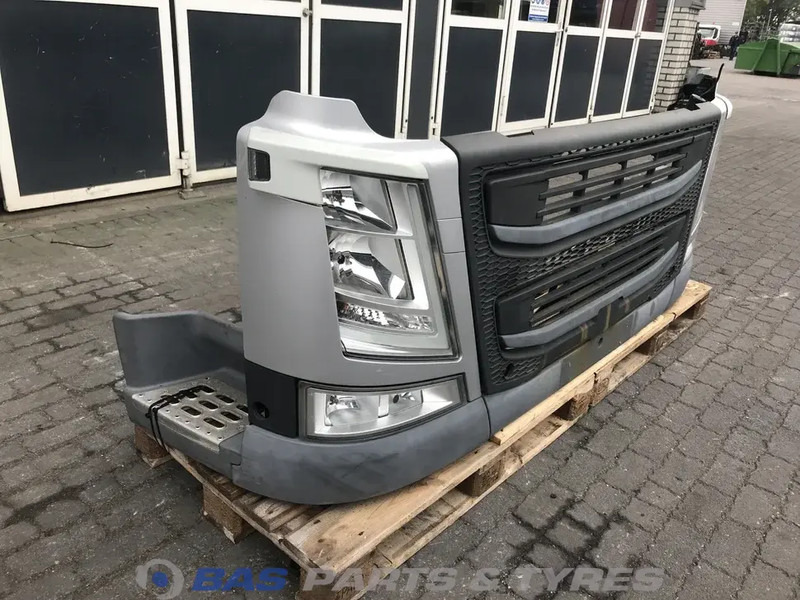 Volvo FM4 Bumper Volvo 21221129 - Bumper for Truck: picture 3 Volvo FM4 Bumper Volvo 21221129 - Bumper for Truck: picture 3