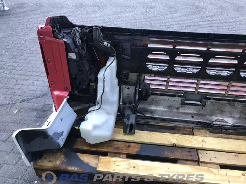 Volvo FM4 Bumper Volvo 21221129 - Bumper for Truck: picture 4 Volvo FM4 Bumper Volvo 21221129 - Bumper for Truck: picture 4