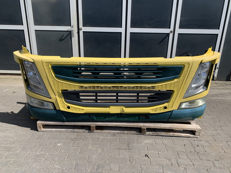 Volvo FM4 Bumper Volvo 78670304 - Bumper for Truck: picture 1 Volvo FM4 Bumper Volvo 78670304 - Bumper for Truck: picture 1