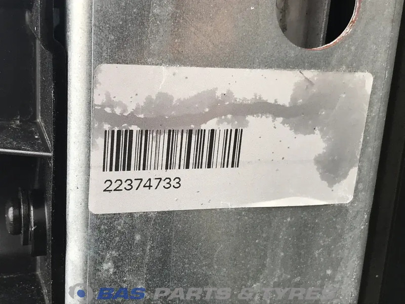 Volvo FM4 - Radiator for Truck: picture 3 Volvo FM4 - Radiator for Truck: picture 3