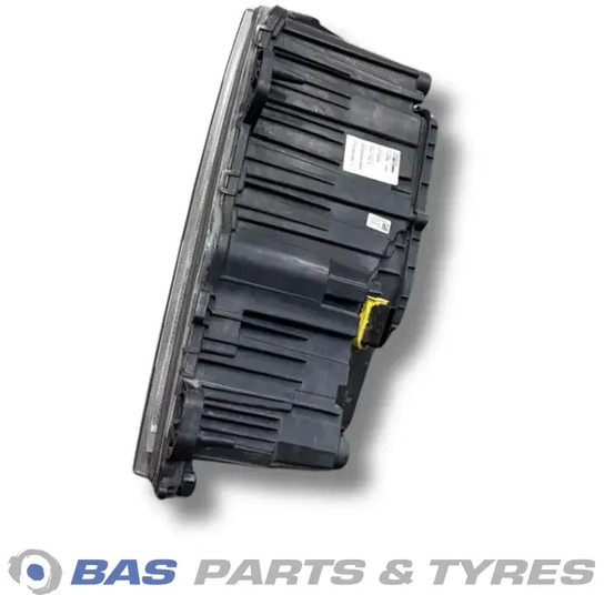 Volvo Koplamp 22656780 - Headlight for Truck: picture 5 Volvo Koplamp 22656780 - Headlight for Truck: picture 5