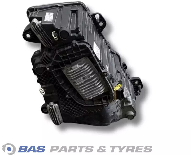 Volvo Koplamp 22656781 - Headlight for Truck: picture 4 Volvo Koplamp 22656781 - Headlight for Truck: picture 4