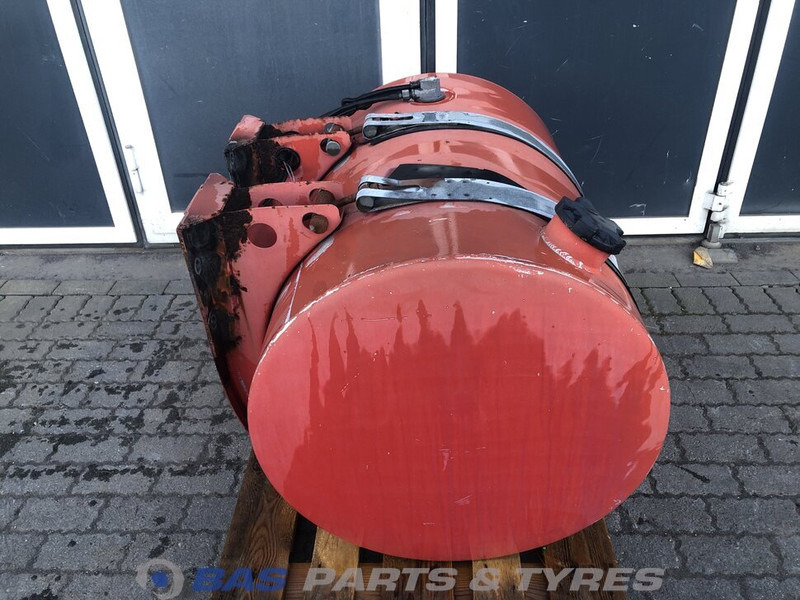 Volvo  - Fuel tank for Truck: picture 4 Volvo  - Fuel tank for Truck: picture 4