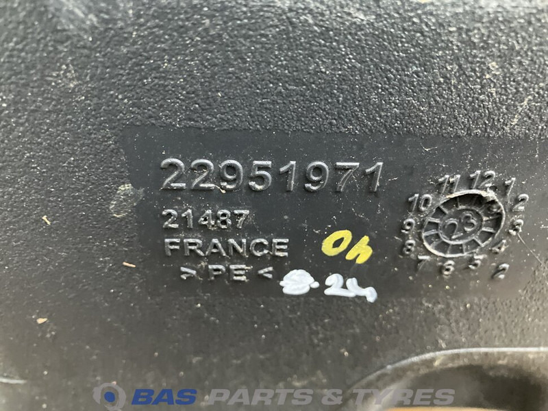 Volvo - Fuel tank for Truck: picture 5 Volvo - Fuel tank for Truck: picture 5