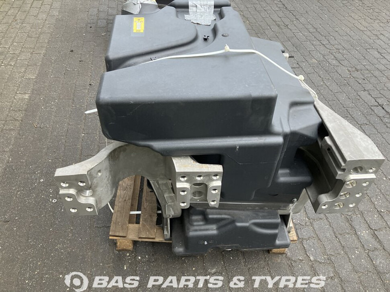 Volvo - Fuel tank for Truck: picture 3 Volvo - Fuel tank for Truck: picture 3