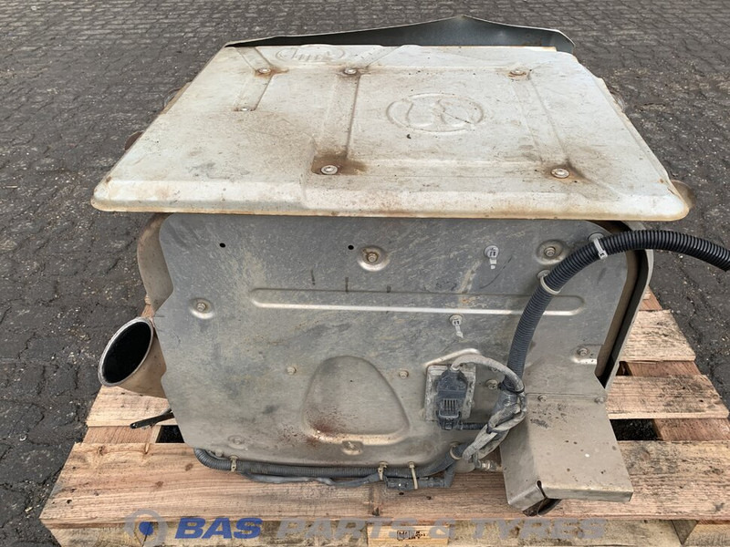 Volvo Uitlaatdemper Volvo 21750081 - Muffler for Truck: picture 4 Volvo Uitlaatdemper Volvo 21750081 - Muffler for Truck: picture 4