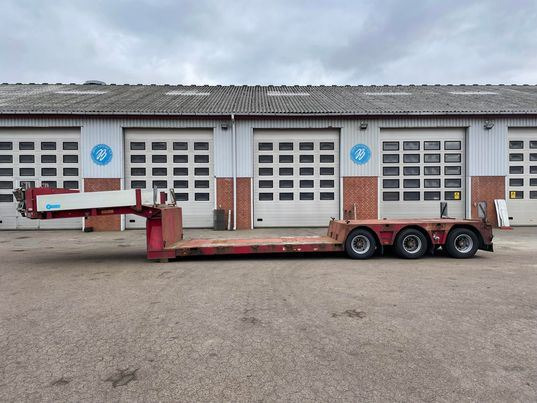 Doll T3L - Sengetrailer - Low loader semi-trailer: picture 1 Doll T3L - Sengetrailer - Low loader semi-trailer: picture 1