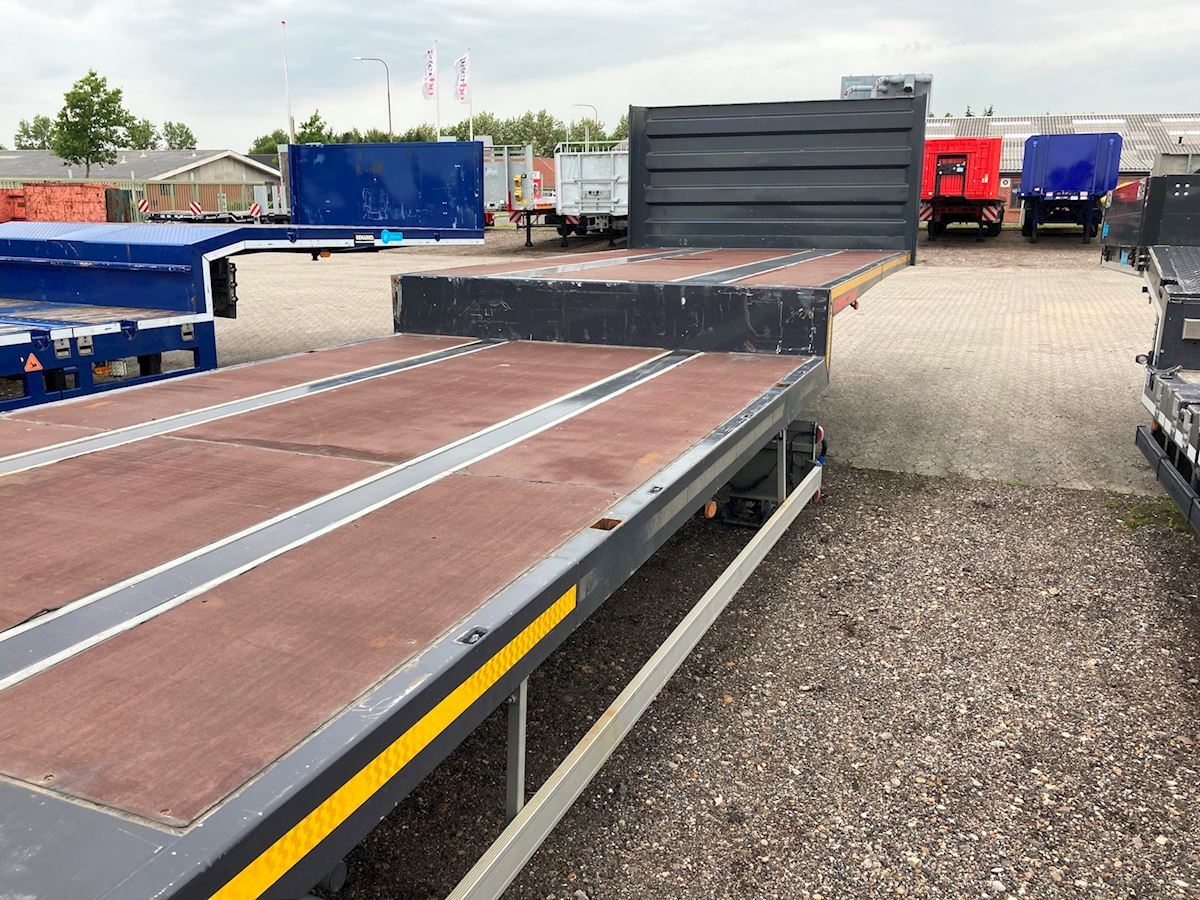 Kässbohrer - Low loader semi-trailer: picture 2 Kässbohrer - Low loader semi-trailer: picture 2