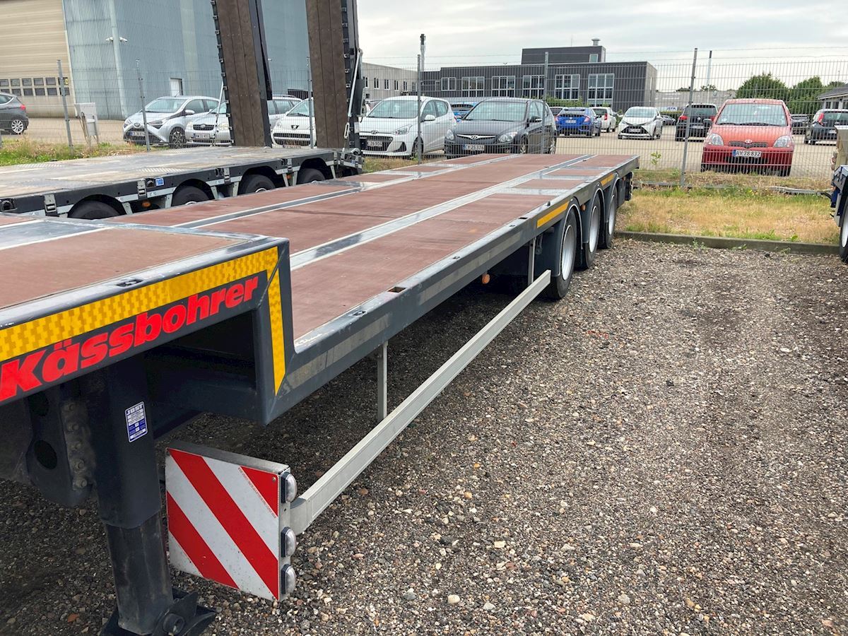 Kässbohrer - Low loader semi-trailer: picture 5 Kässbohrer - Low loader semi-trailer: picture 5