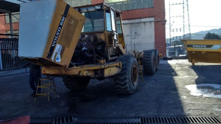 VOLVO A25B (1992)  - Articulated dumper: picture 1 VOLVO A25B (1992)  - Articulated dumper: picture 1