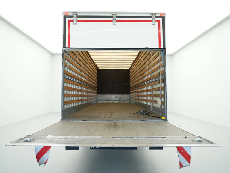 Box truck DAF CF 300 FA Sleeping Cab, New APK, Full Tank, New Tacho, 2t Laadklep: picture 11
