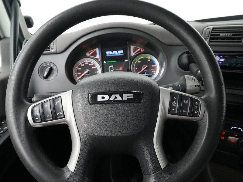 Box truck DAF CF 300 FA Sleeping Cab, New APK, Full Tank, New Tacho, 2t Laadklep: picture 18
