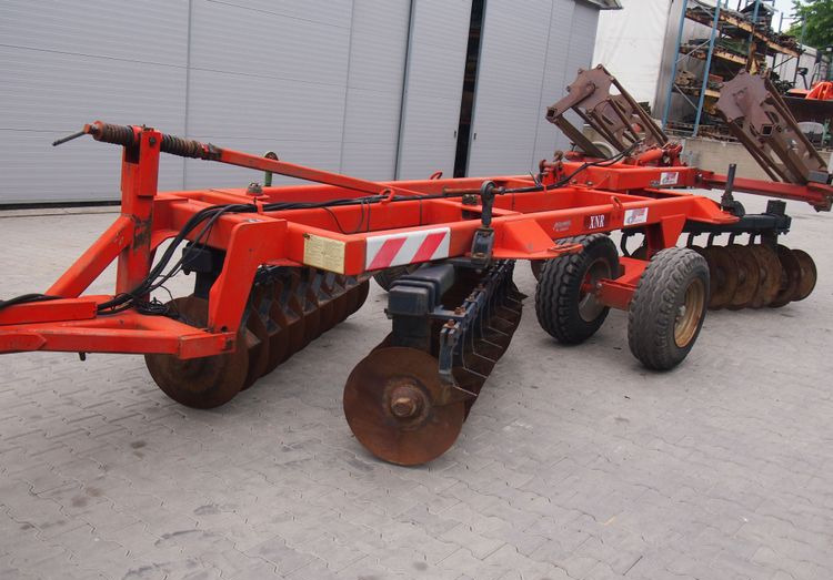 Brona talerzowa GREGOIRE-BESSON talerzówka 3,5m Brona talerzowa 3,5m z wałem - Disc harrow: picture 2 Brona talerzowa GREGOIRE-BESSON talerzówka 3,5m Brona talerzowa 3,5m z wałem - Disc harrow: picture 2