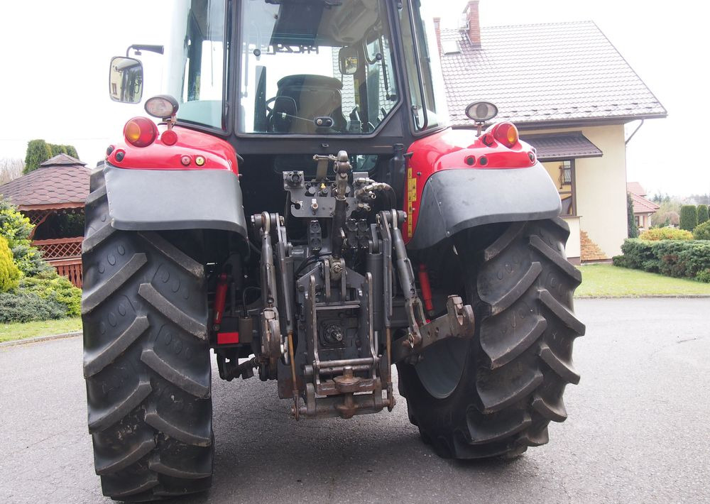 Ciągnik Massey Ferguson MF 6455 Dyna6 2013 Ciągnik Massey Ferguson 6455+TUZ - Farm tractor: picture 5 Ciągnik Massey Ferguson MF 6455 Dyna6 2013 Ciągnik Massey Ferguson 6455+TUZ - Farm tractor: picture 5