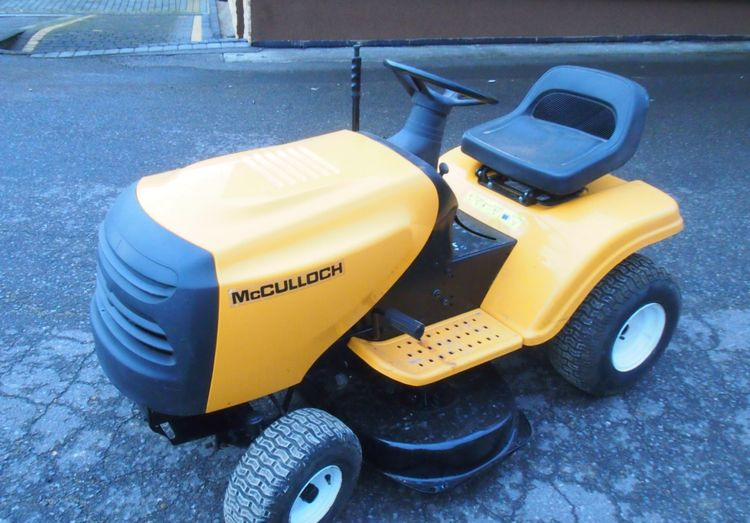 Kosiarka traktorek McCULLOCH MC115T96 2010 Traktorek kosiarka McCULLOCH - Garden mower: picture 5 Kosiarka traktorek McCULLOCH MC115T96 2010 Traktorek kosiarka McCULLOCH - Garden mower: picture 5