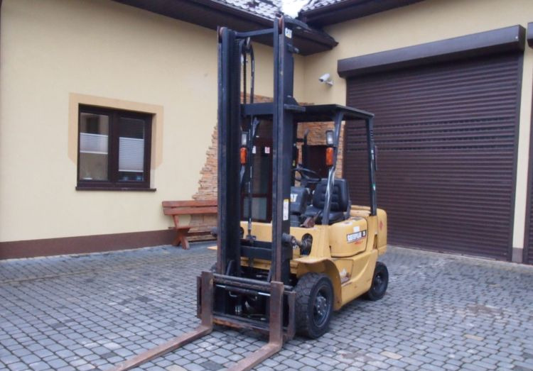 Wózek widłowy Catepillar DP25K 2002 DUPLEX - Diesel forklift: picture 2 Wózek widłowy Catepillar DP25K 2002 DUPLEX - Diesel forklift: picture 2